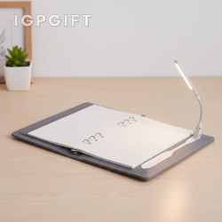 高級皮革附帶充電台燈的企業定製記事本禮品