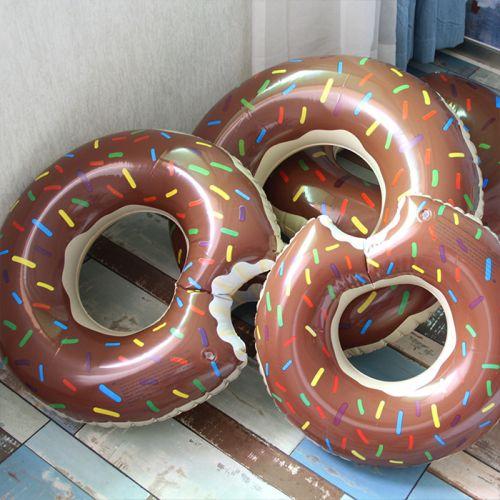 Inflatable donut swim ring